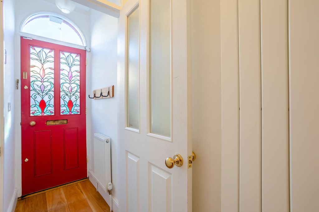 Property photo 2 of 15 Hallway