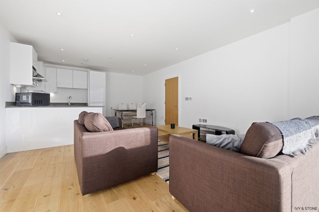 Property photo 3 of 19 3375052