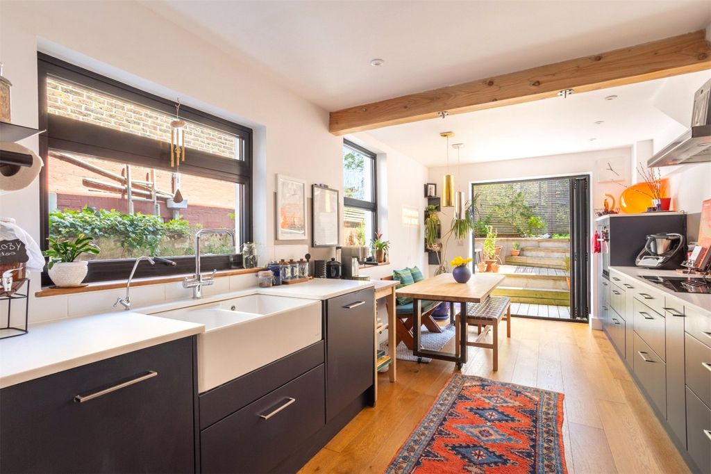 Property photo 1 of 25 Picture No. 20