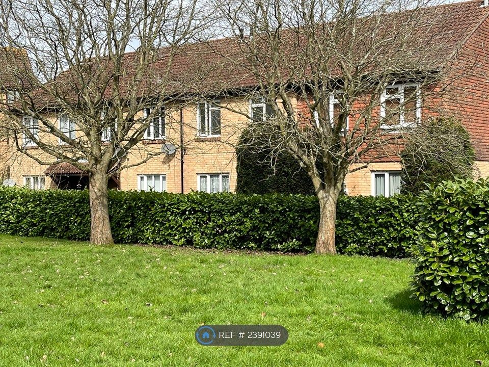 Property photo 1 of 8 Outside Front