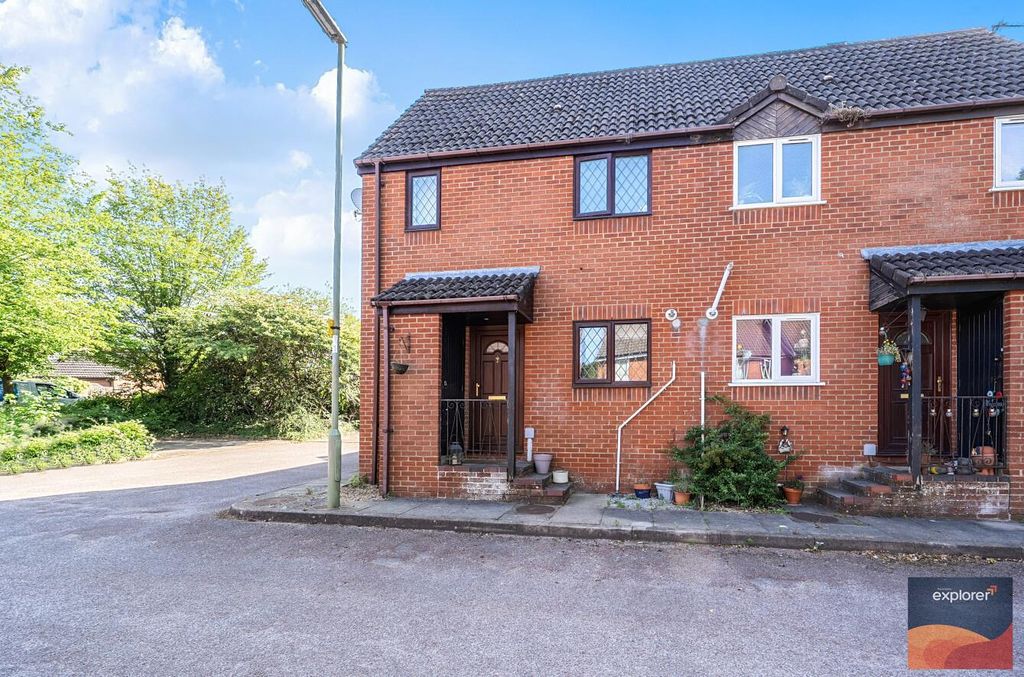 Property photo 2 of 17