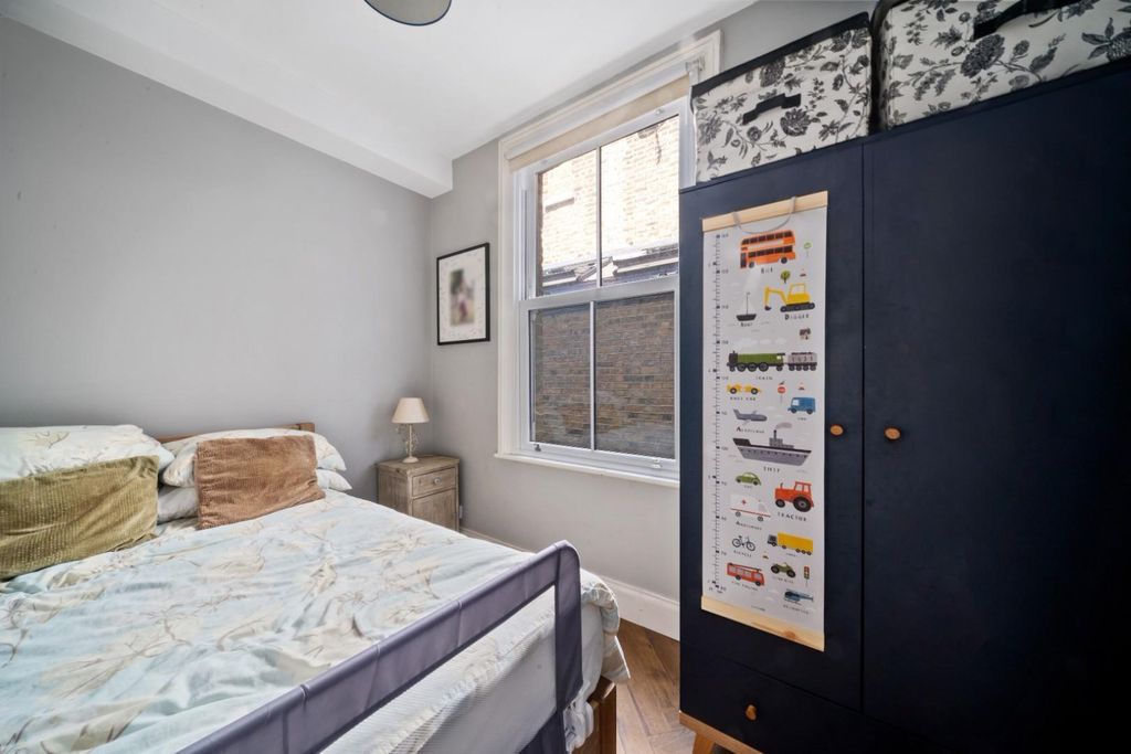 Property photo 2 of 7 Beaumont Road 21 W4 Ph4.Jpg