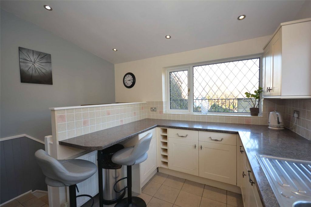 Property photo 3 of 30 Picture No. 16