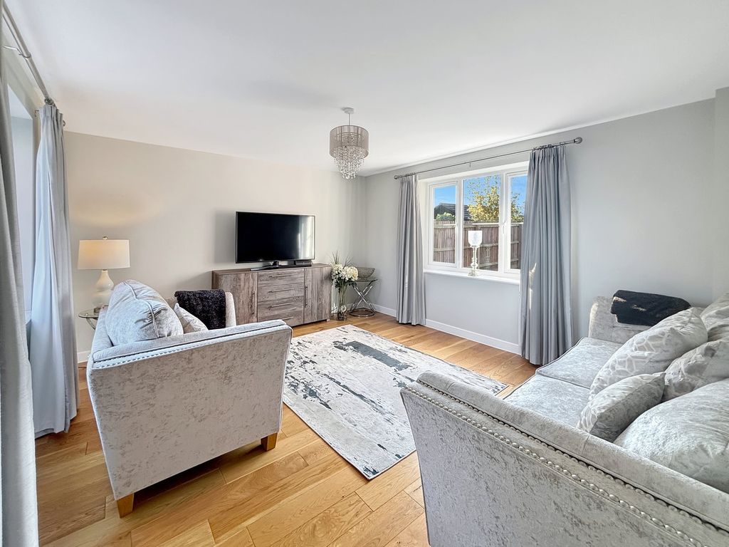 Property photo 3 of 22