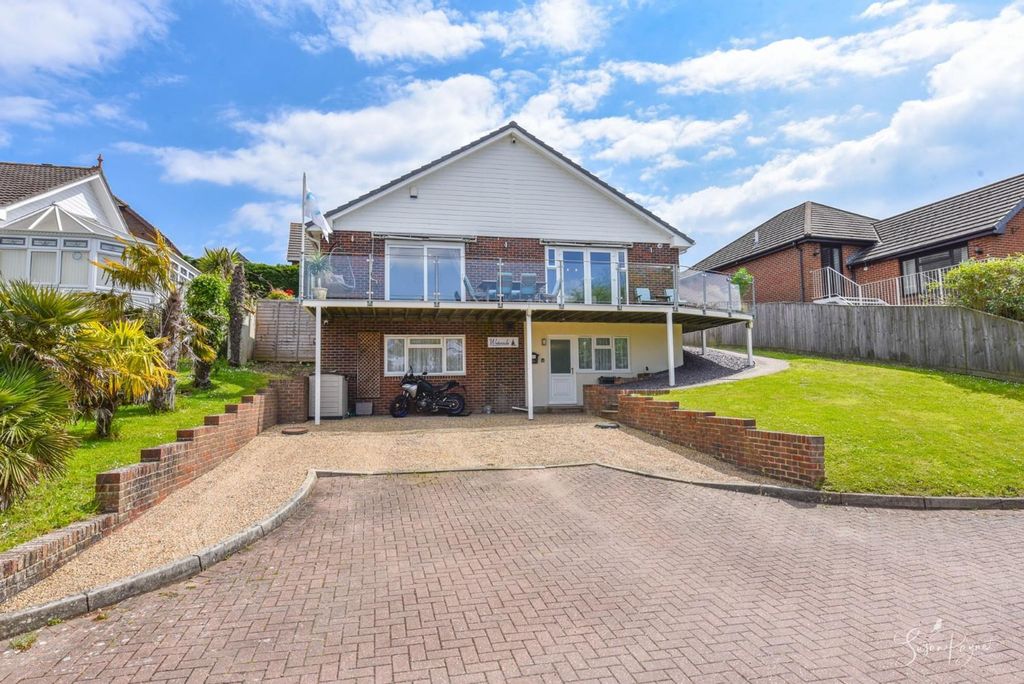 Property photo 1 of 29