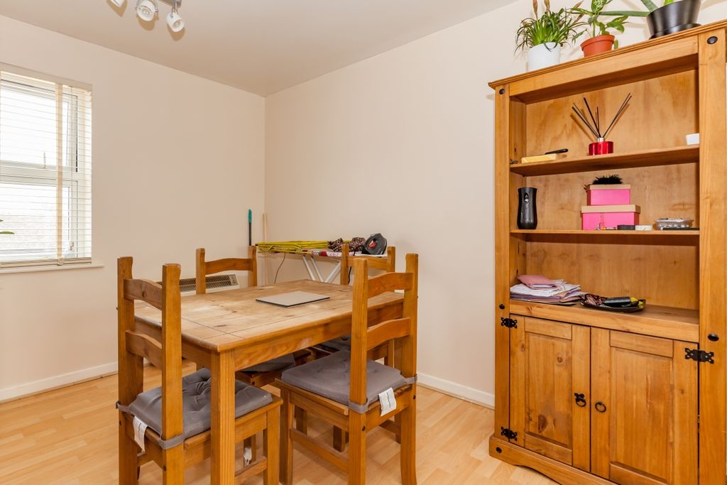 Property photo 2 of 6 90597