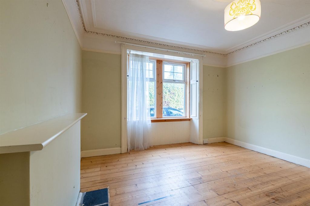 Property photo 2 of 42 2 Strathearn View, Crieff-32.Jpg