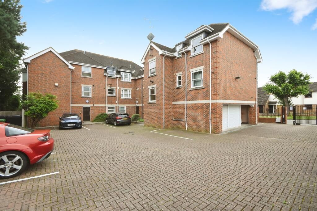 Property photo 2 of 12