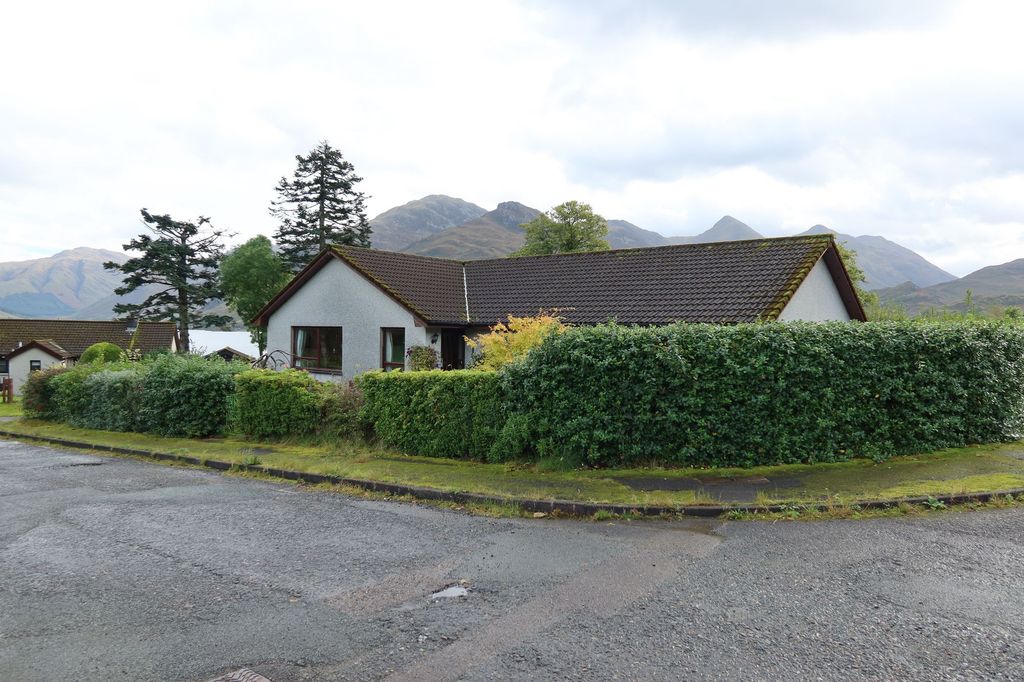 Property photo 1 of 66