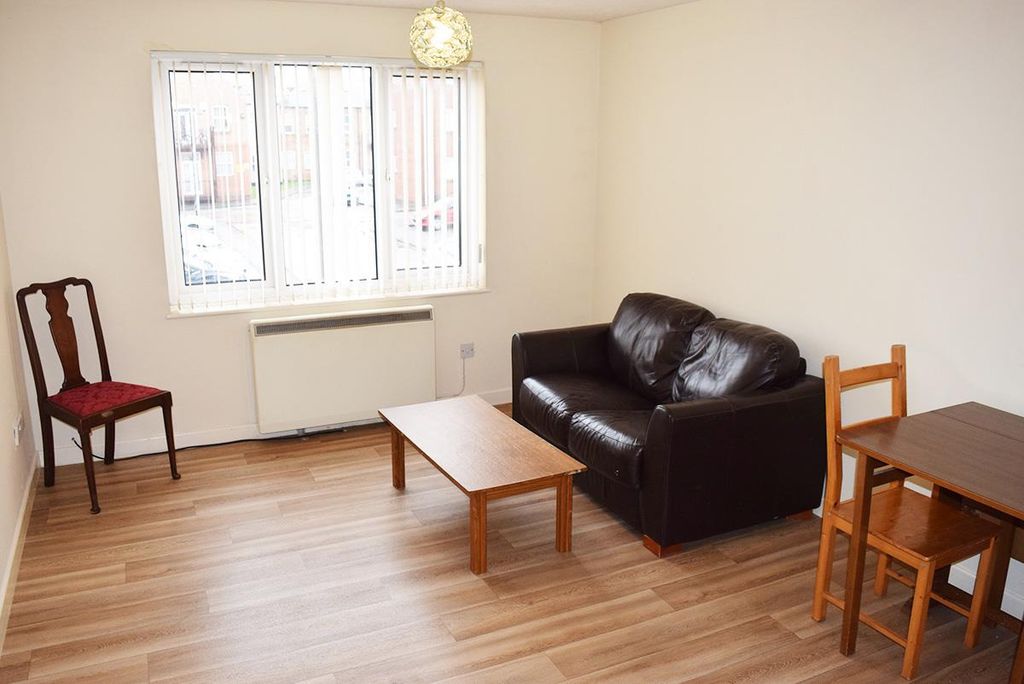 Property photo 2 of 8 2020532