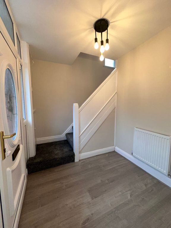 Property photo 3 of 28