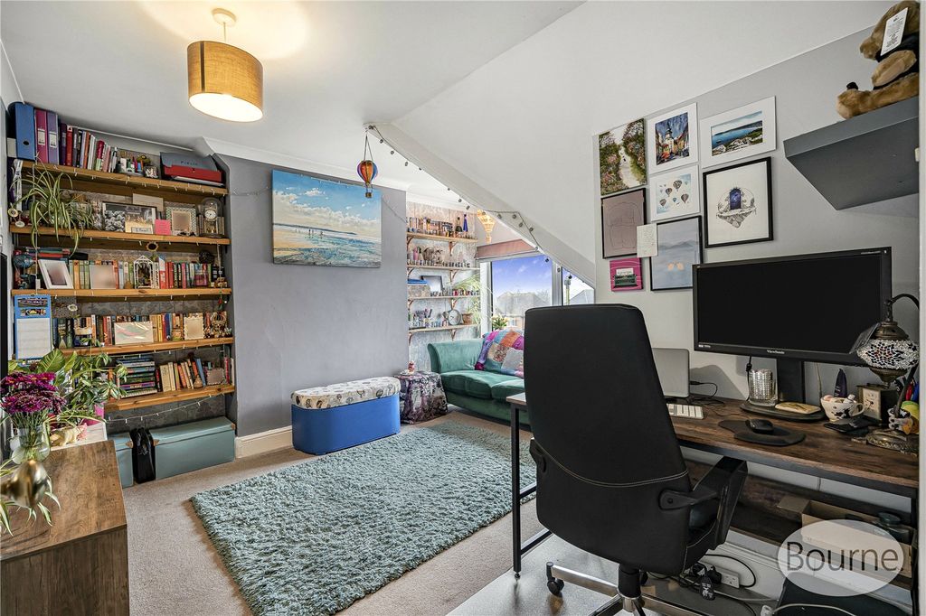 Property photo 3 of 11 Picture No. 08