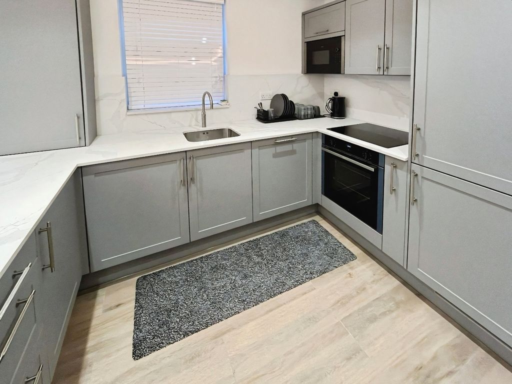 Property photo 3 of 7 Pbox-Img.Jpg