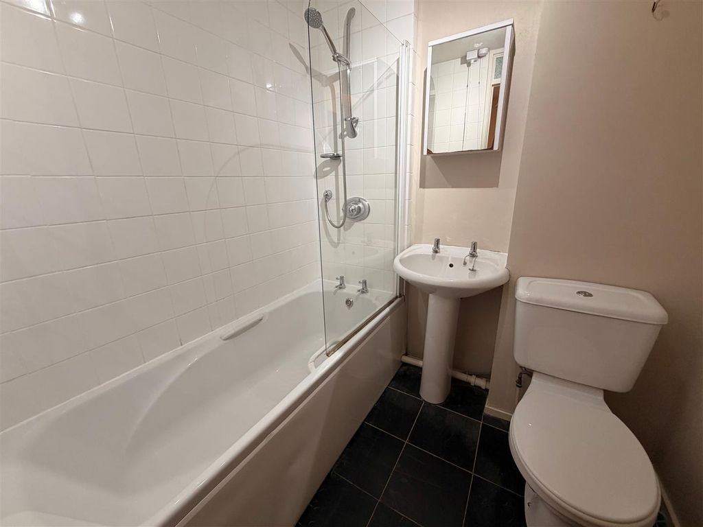 Property photo 3 of 8 New Bathroom.Jpg