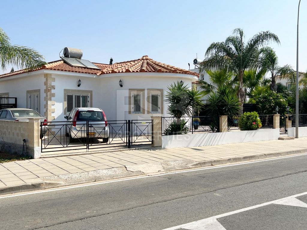 Property photo 3 of 36