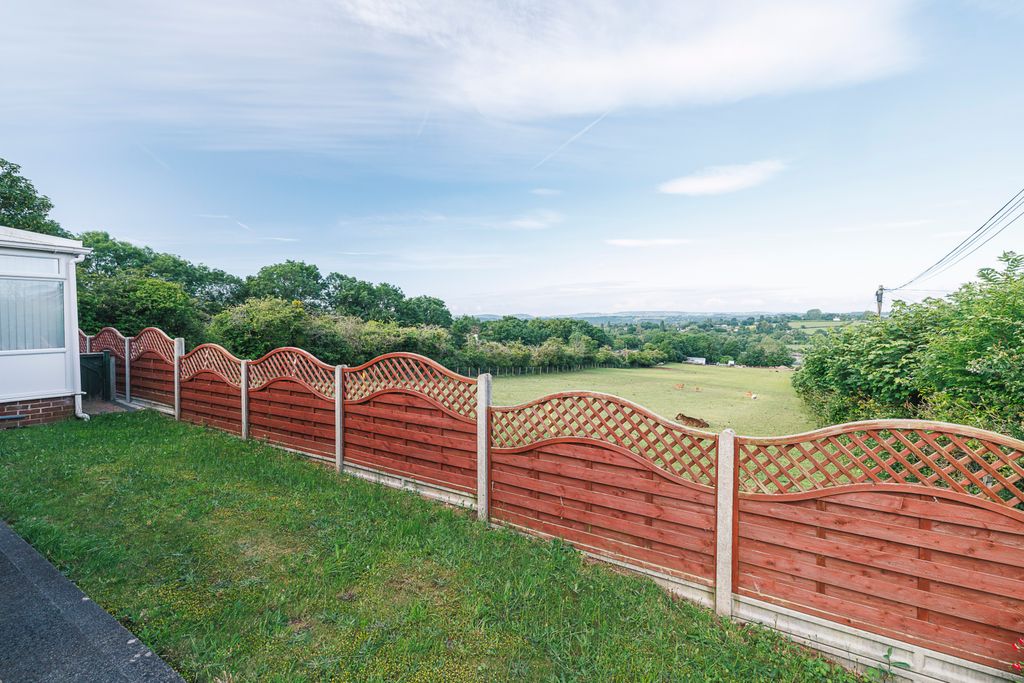 Property photo 3 of 20 Picture No. 29