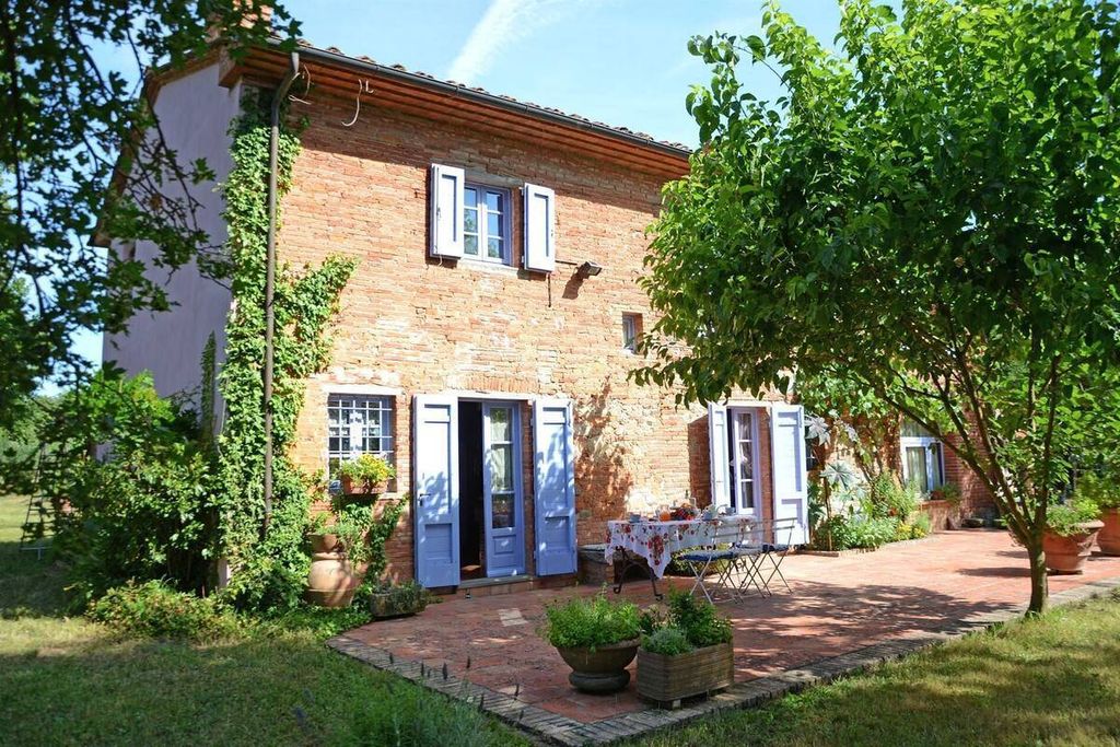 Property photo 1 of 30