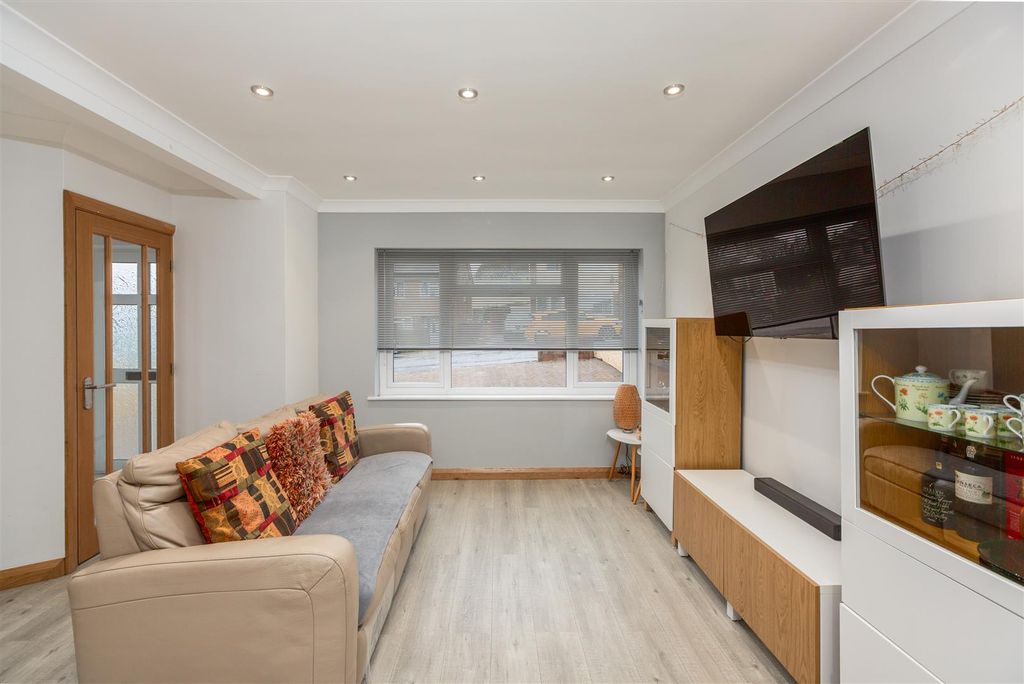 Property photo 3 of 38 Cz0A7815-Edit.Jpg