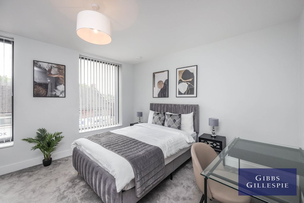 Property photo 3 of 11 3
