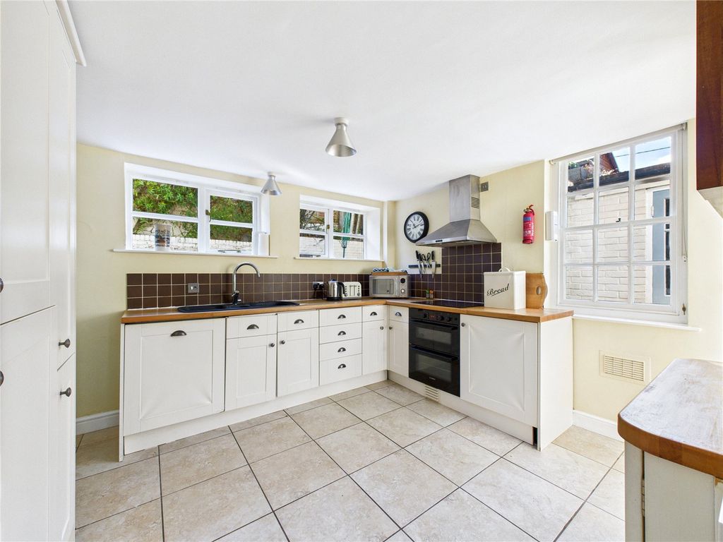 Property photo 3 of 23 Picture No. 08