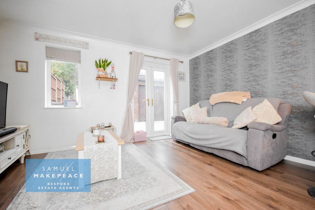 Property photo 2 of 14 Gallery