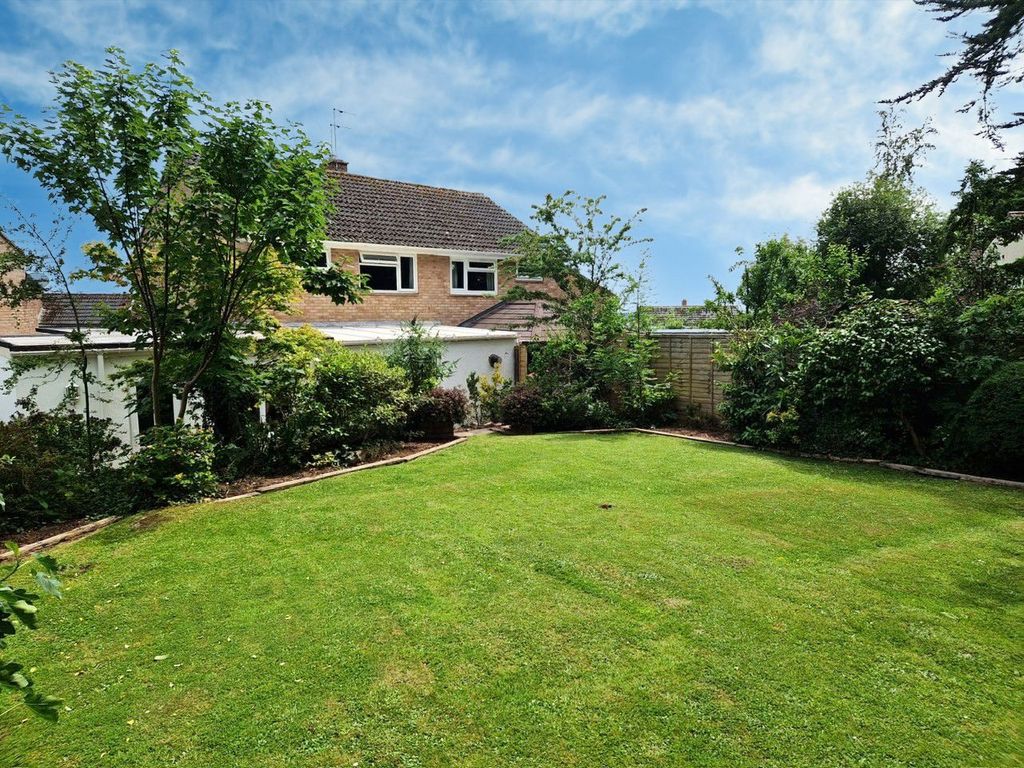 Property photo 2 of 19