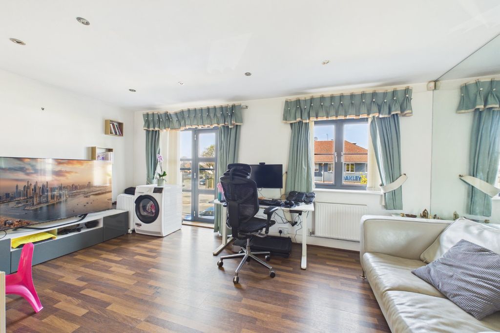 Property photo 2 of 7 Picture No. 03