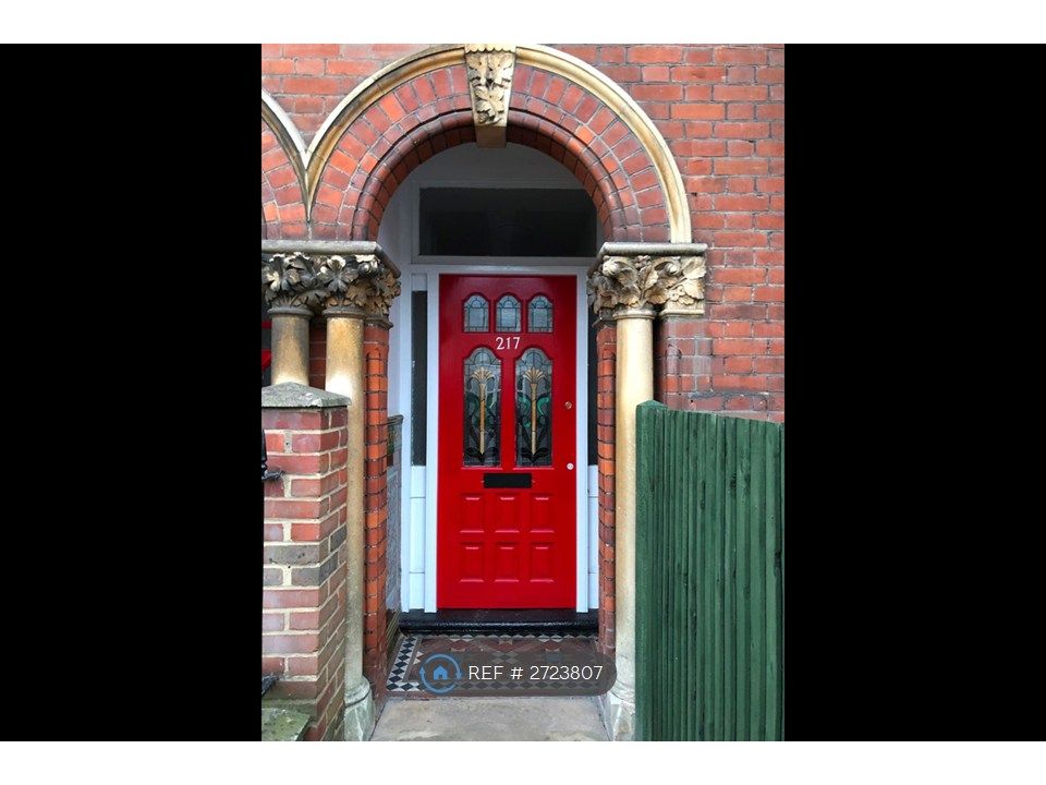 Property photo 2 of 11