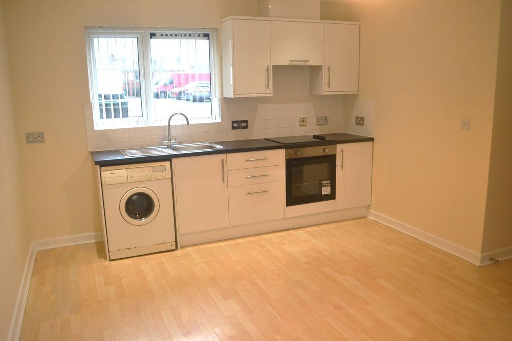 Property photo 3 of 9