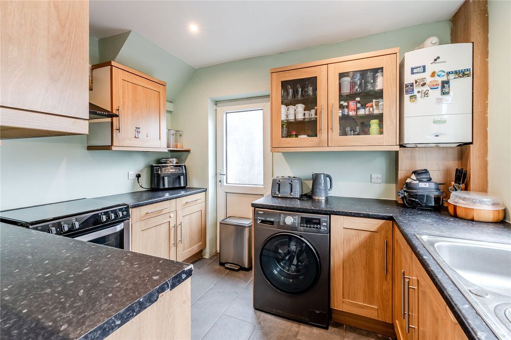 Property photo 3 of 16 Picture No. 03