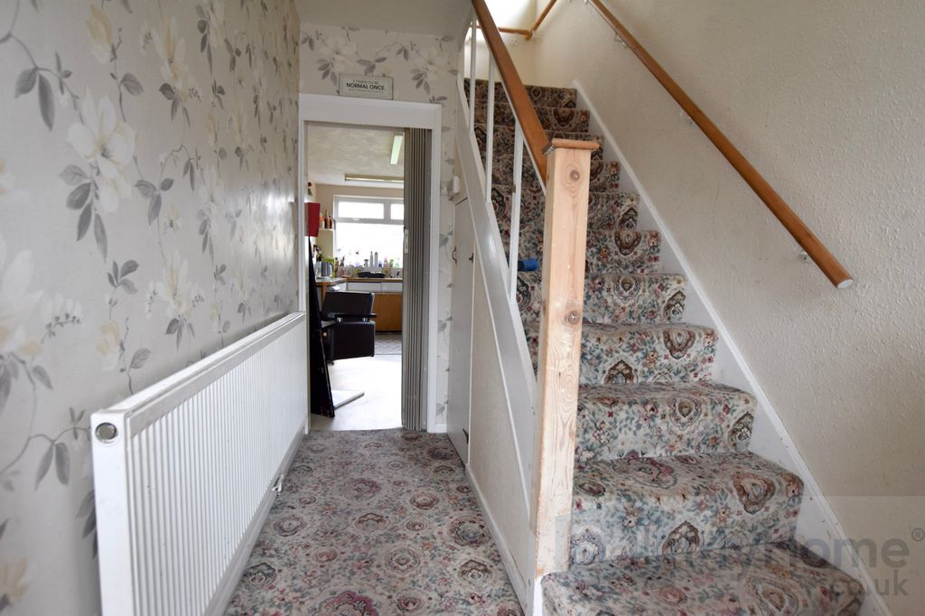 Property photo 2 of 13 Dsc_0044