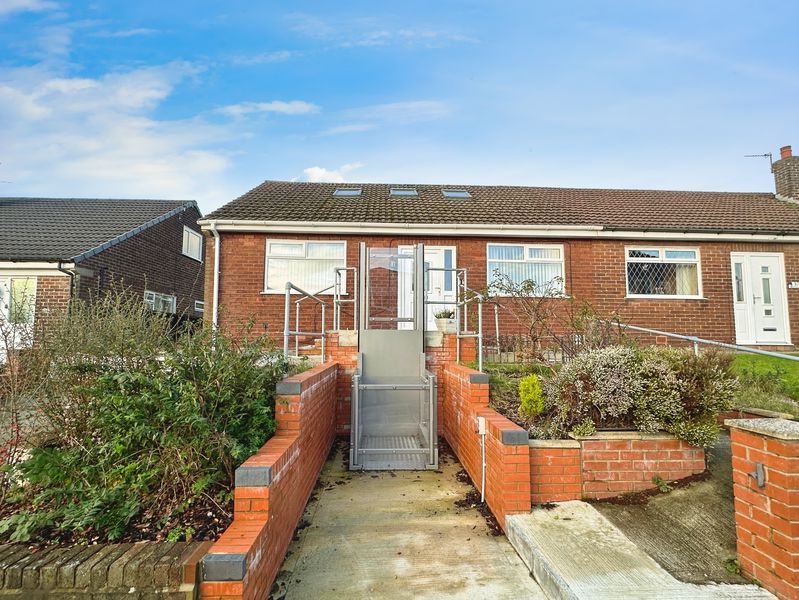 Property photo 1 of 18 External