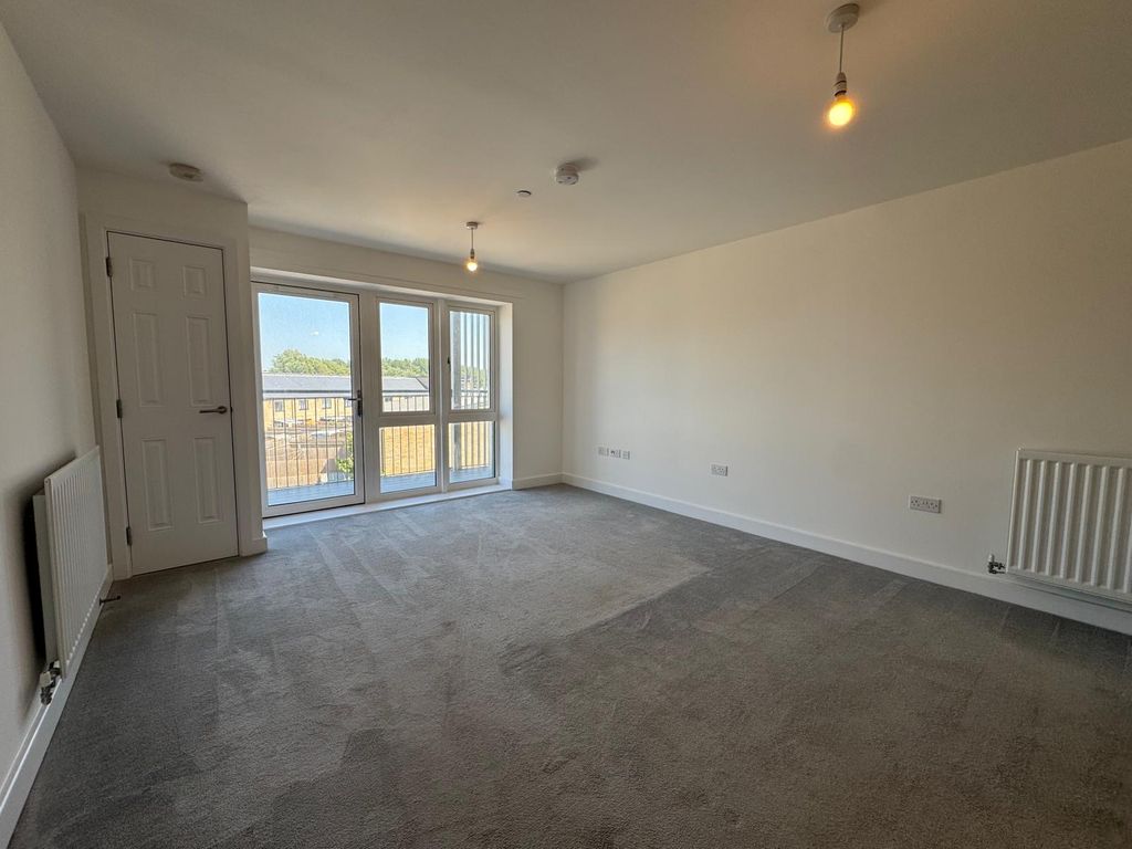 Property photo 2 of 6 Living Room