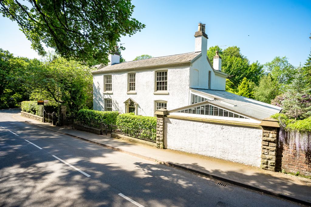 Property photo 1 of 27 Byrons Wood House