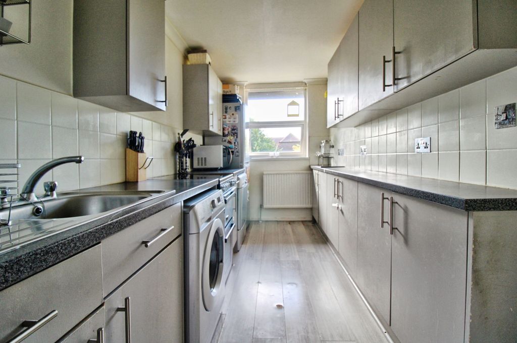 Property photo 3 of 11 14