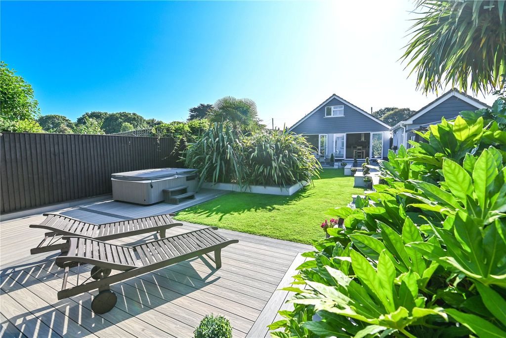 Property photo 1 of 21 Picture No. 15