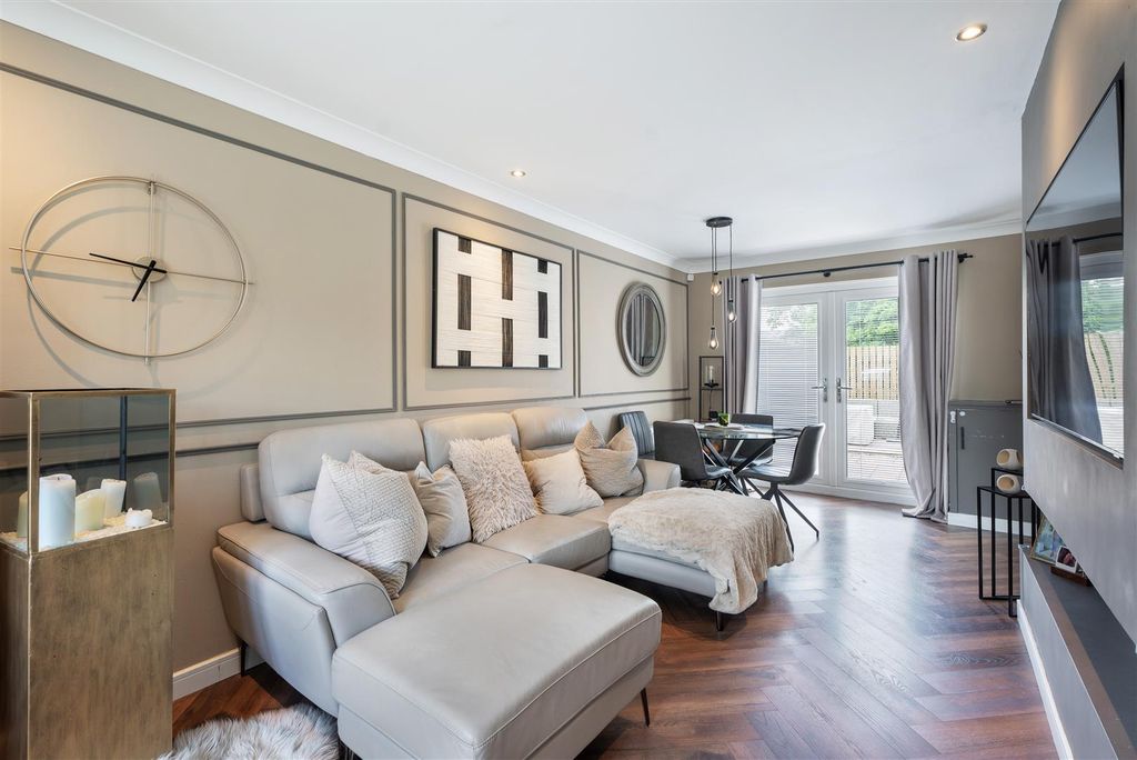 Property photo 2 of 19 105Millgate-07.Jpg