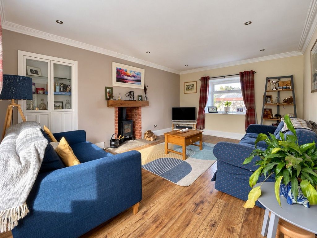 Property photo 3 of 38