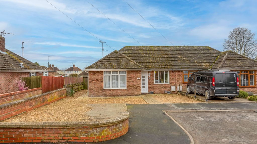 Property photo 1 of 31