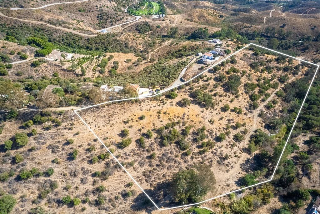 Property photo 1 of 12 Plot, Cerros Del Aguila
