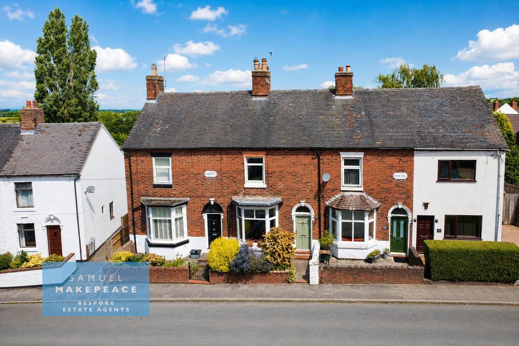 Property photo 1 of 28 Two Double Bedroom Town House With Period Features With Large Garden