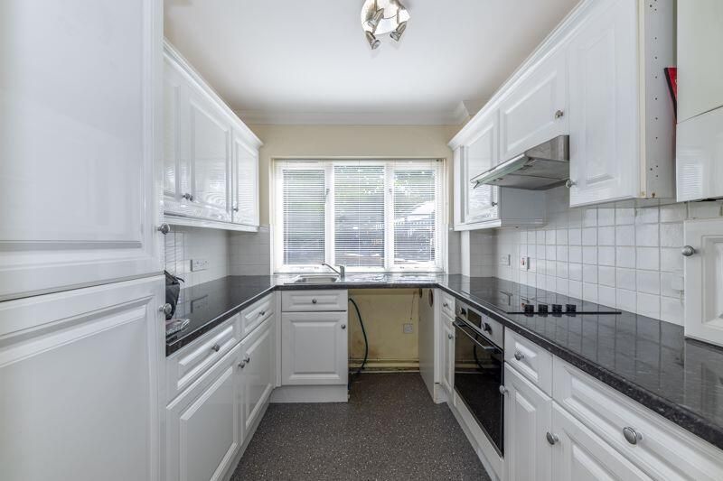 Property photo 2 of 14 Kitchen
