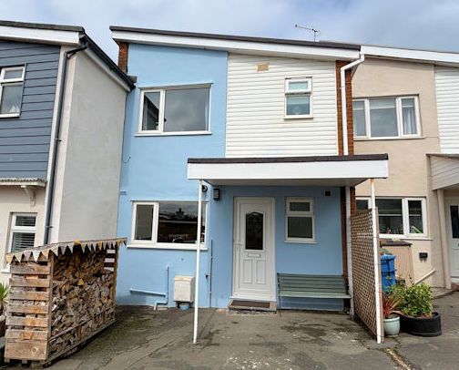 Property photo 1 of 41