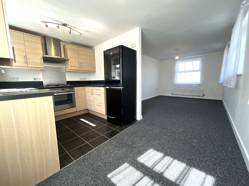 Property photo 2 of 8