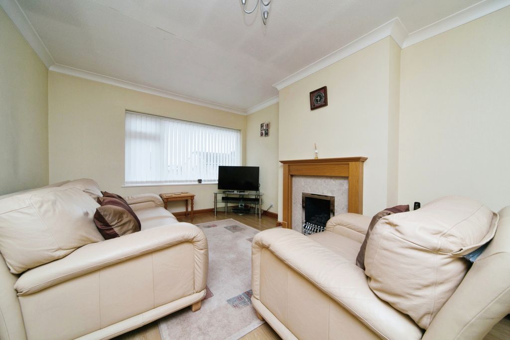 Property photo 2 of 17 Photography