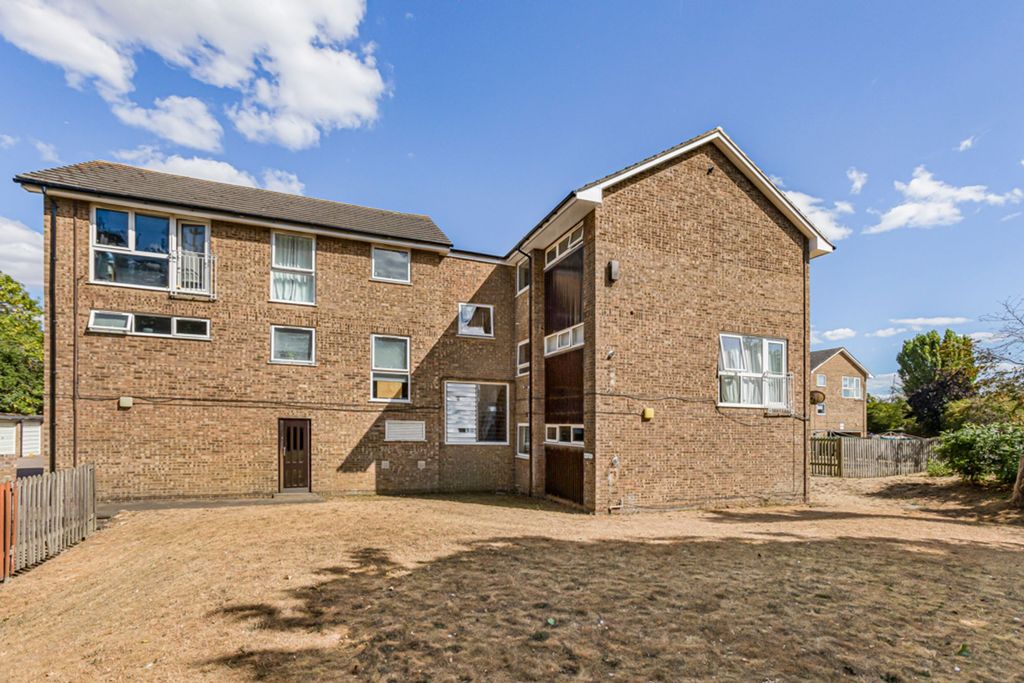 Property photo 1 of 16