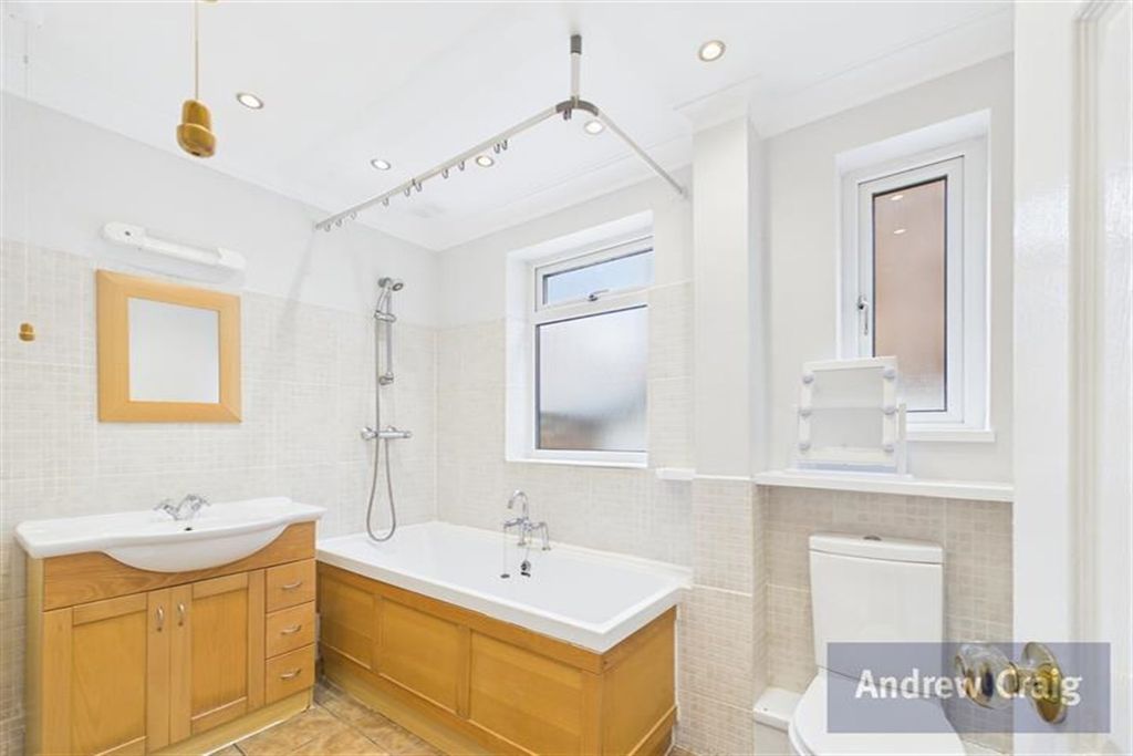 Property photo 1 of 15 (Main)