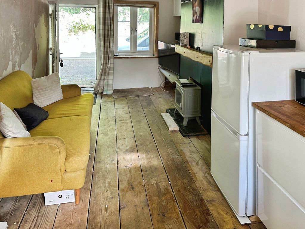 Property photo 3 of 6 Picture No. 09