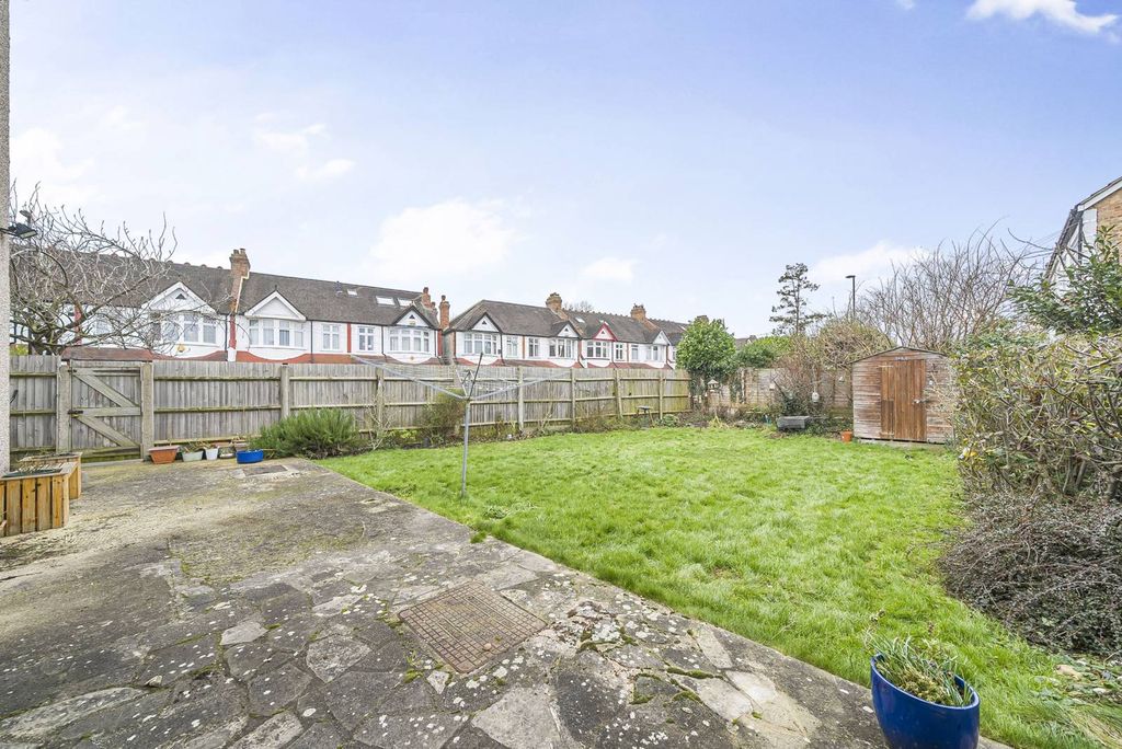 Property photo 1 of 18