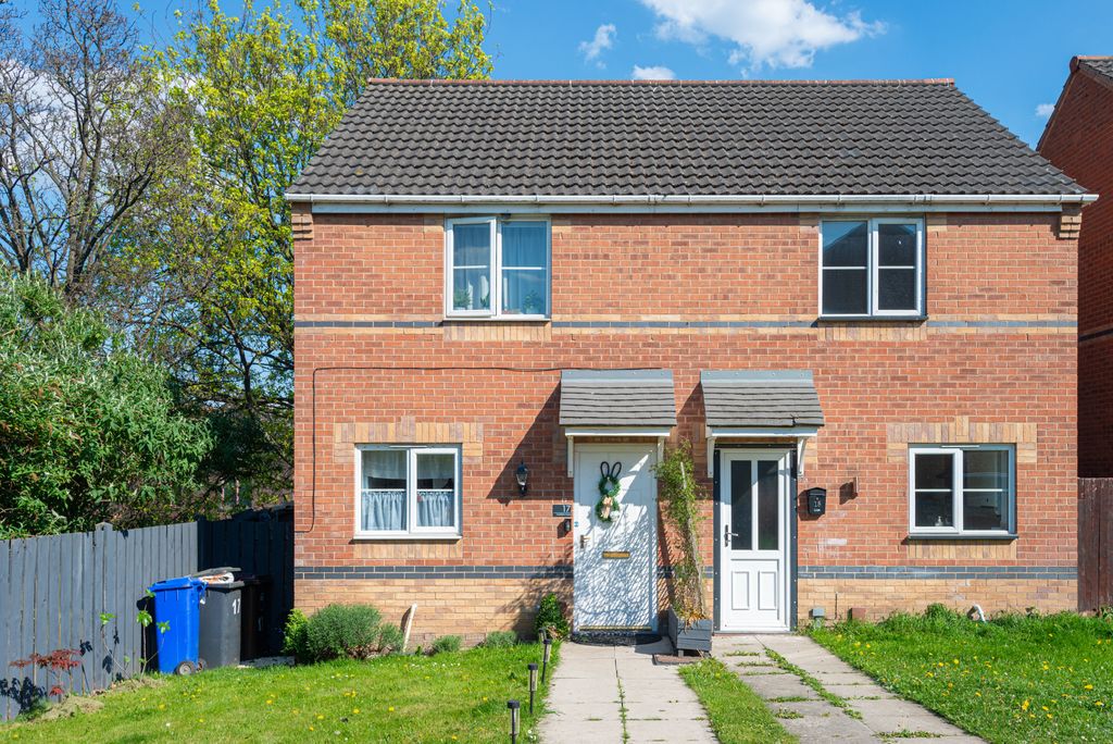 Property photo 1 of 37